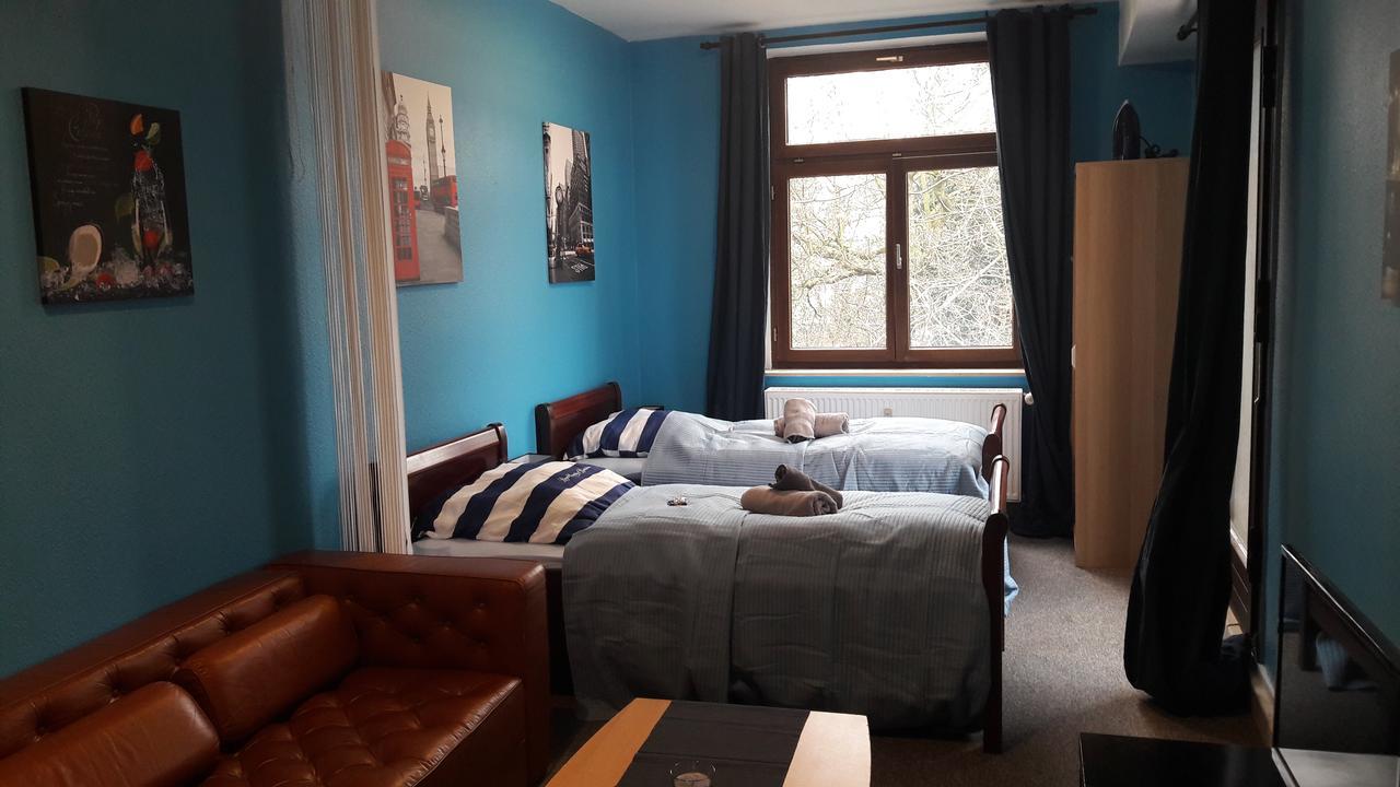 A&S Ferienwohnungen Roonstrasse Bonn Dış mekan fotoğraf