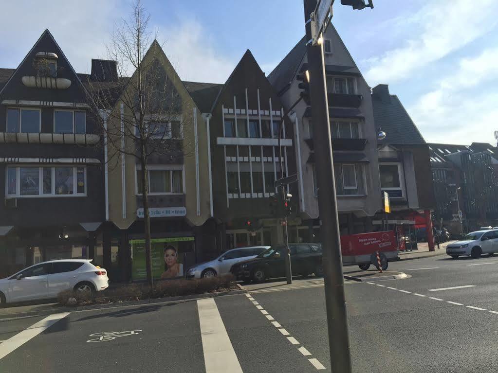 A&S Ferienwohnungen Roonstrasse Bonn Dış mekan fotoğraf