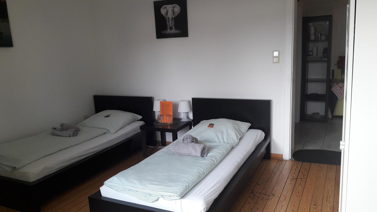 A&S Ferienwohnungen Roonstrasse Bonn Dış mekan fotoğraf
