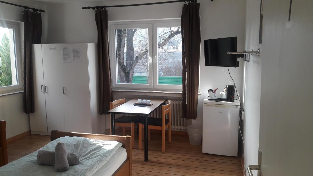 A&S Ferienwohnungen Roonstrasse Bonn Dış mekan fotoğraf