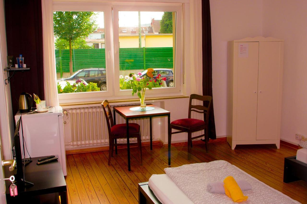 A&S Ferienwohnungen Roonstrasse Bonn Dış mekan fotoğraf